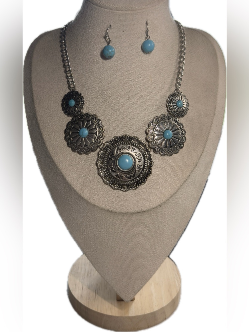 Shyanne Silver-Tone Filigree Necklace with Turquoise Blue Accents